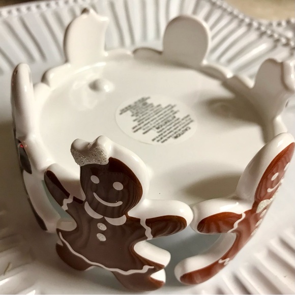 NEW Bath & Body Works Gingerbread Man 3 Wick Candle Holder - Picture 1 of 9